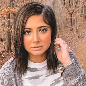 Meet your Posher, Alexzandria